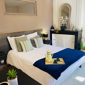 Maison Gabriel - Au Coeur De La Cite Medievale - T3 75m2 , Albertville Frankrijk