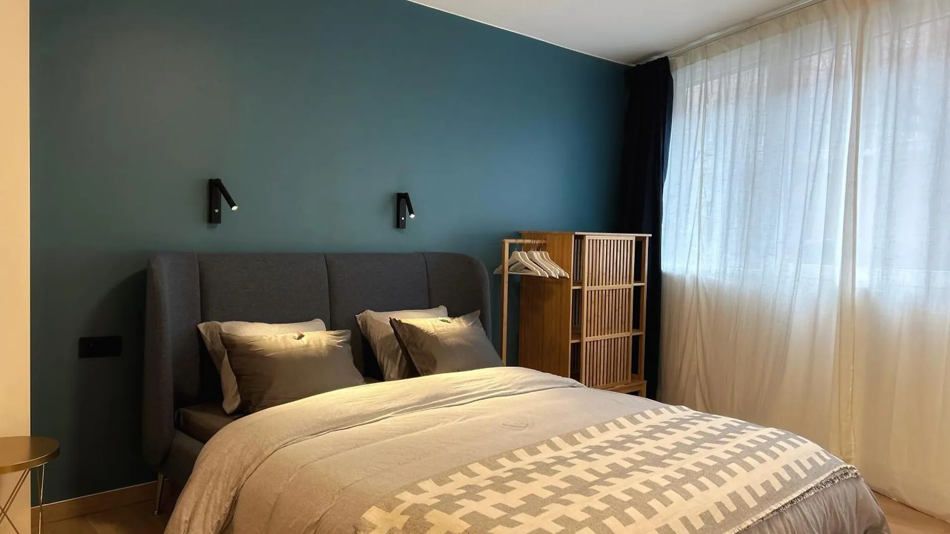 Suite Luxueuse Aux Guillemins Liege 0*,  Belgium